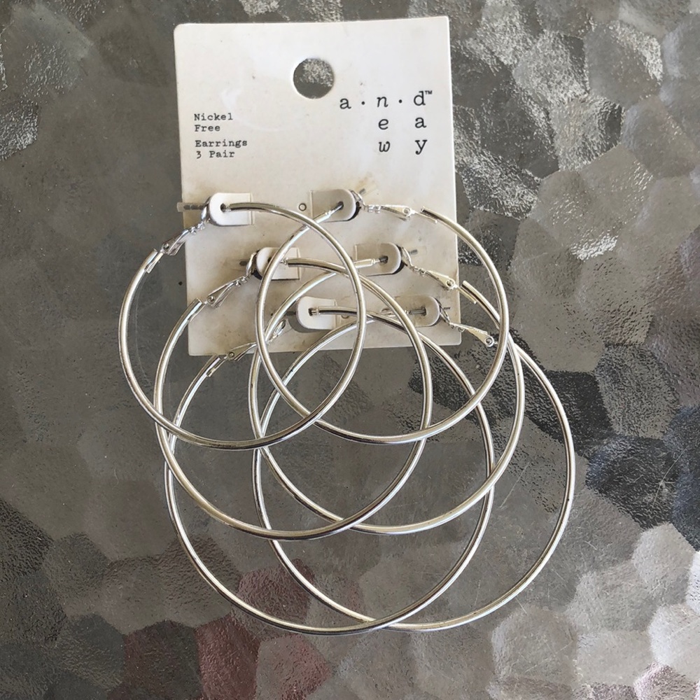 Hoop earring set of three pairs